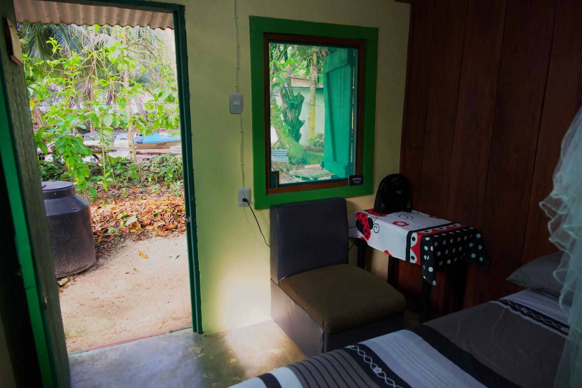 Auberge de jeunesse Casa Mamre à Cahuita Extérieur photo