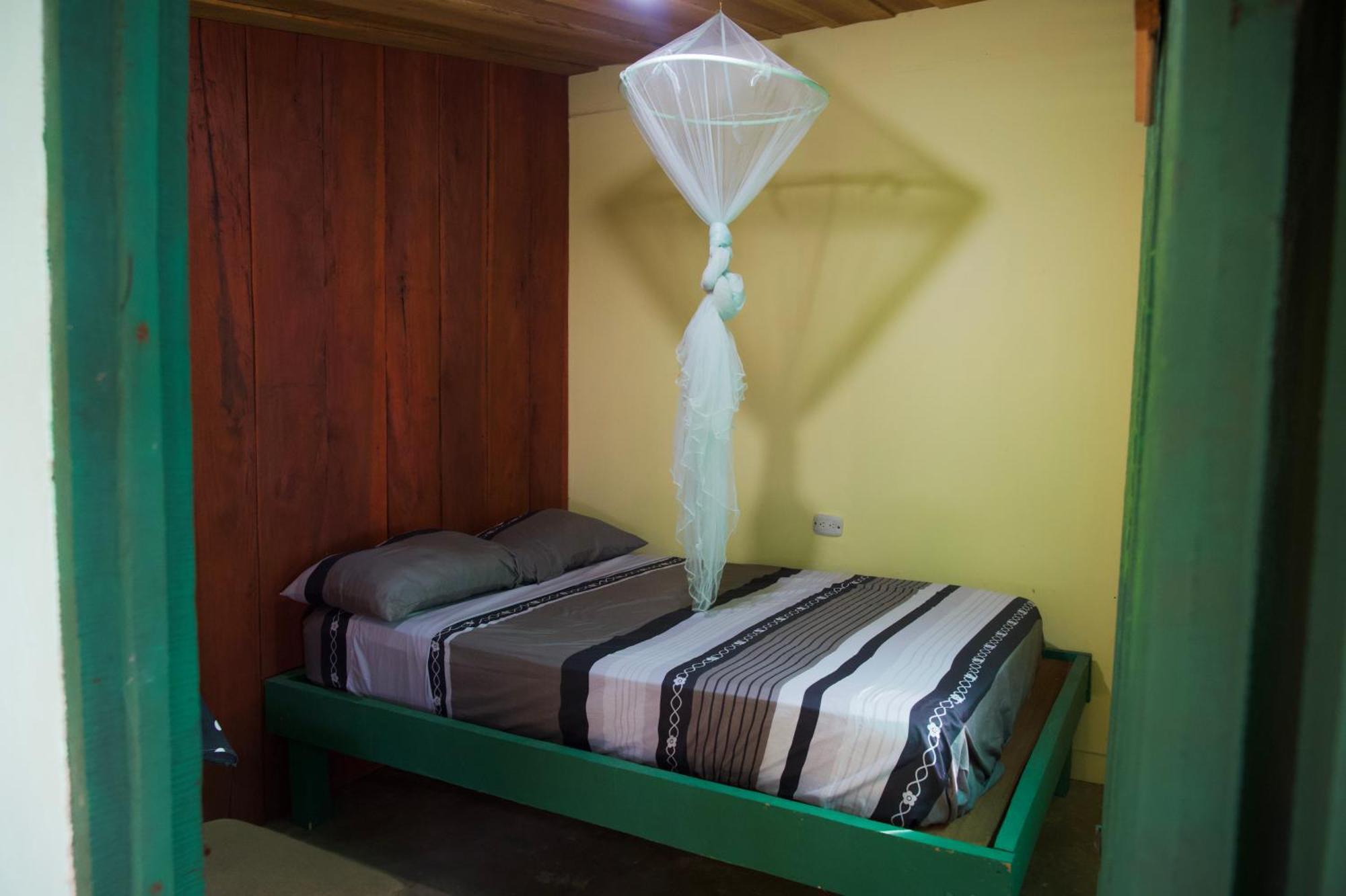 Auberge de jeunesse Casa Mamre à Cahuita Extérieur photo
